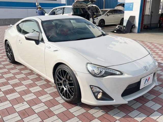 Toyota 86 2016-03 193279-17