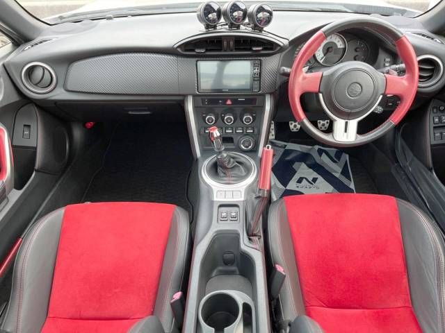 Toyota 86 2016-03 193279-1