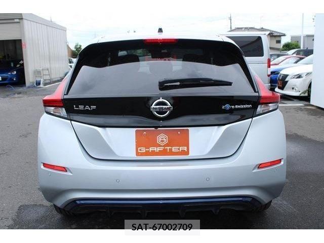 Nissan LEAF 2019-07 386353-9