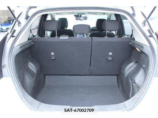 Nissan LEAF 2019-07 386353-18