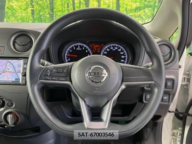 Nissan NOTE 2017-08 379007-11