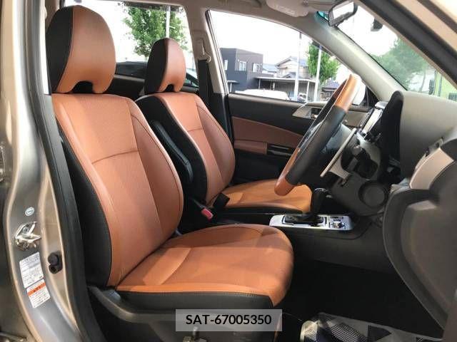 Subaru EXIGA CROSSOVER 2017-08 269068-8