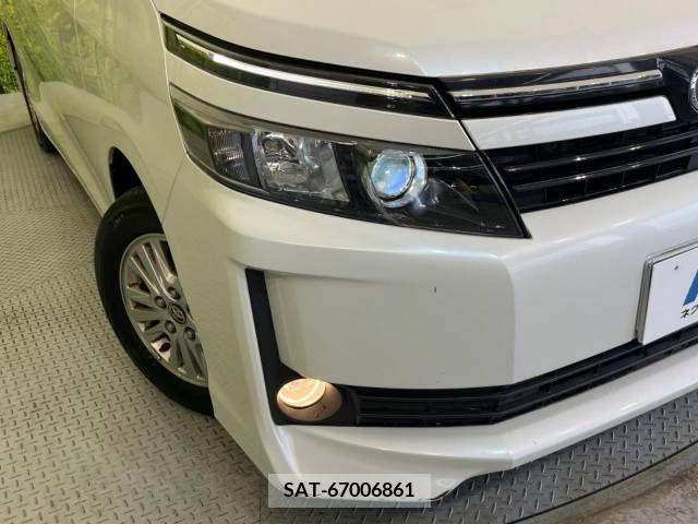 Toyota VOXY 2014-04 370335-12