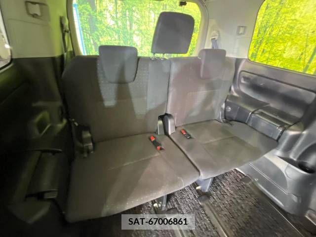 Toyota VOXY 2014-04 370335-10