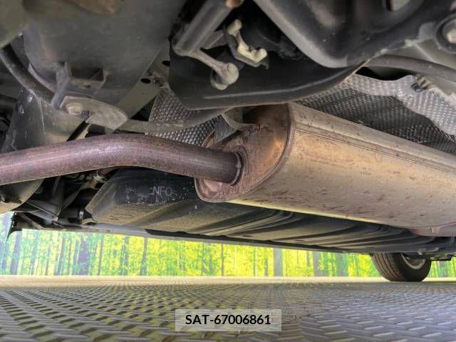 Toyota VOXY 2014-04 370335-18