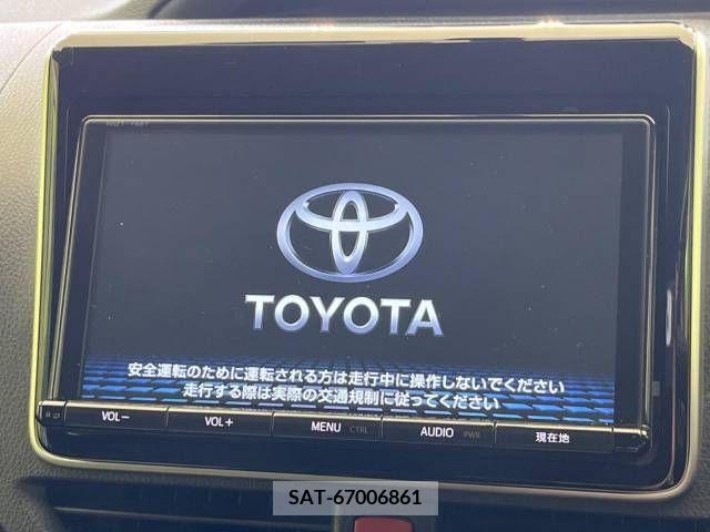 Toyota VOXY 2014-04 370335-3