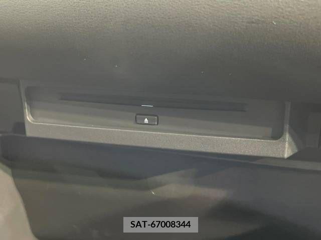 Toyota VOXY 2023-09 337562-5