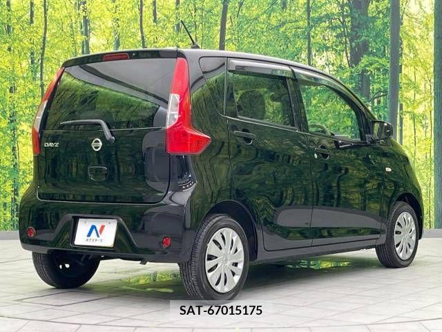 Nissan DAYZ 2017-05 353524-17