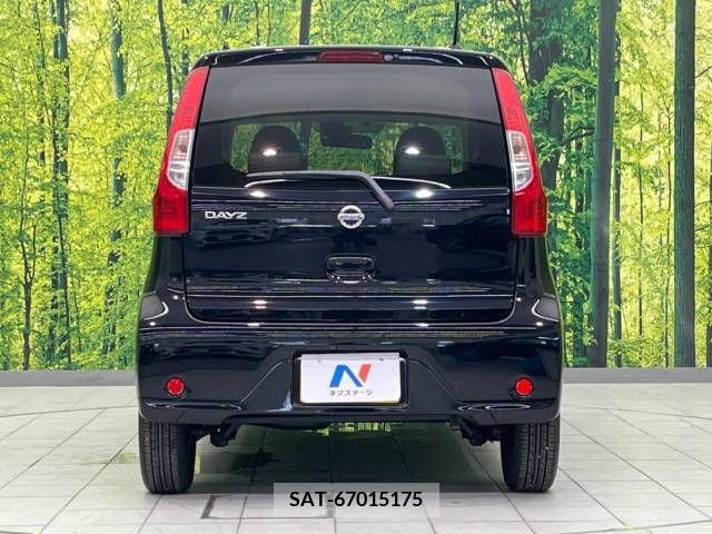 Nissan DAYZ 2017-05 353524-15