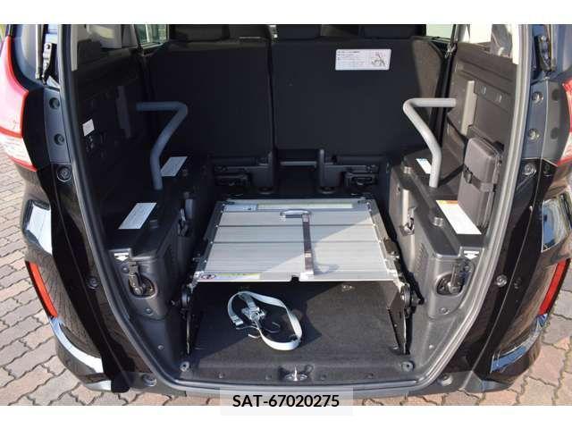 Honda FREED 2017-12 221631-10