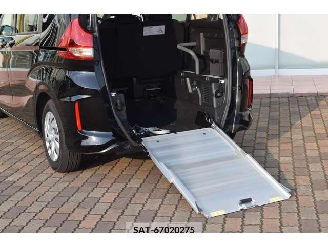 Honda FREED 2017-12 221631-7