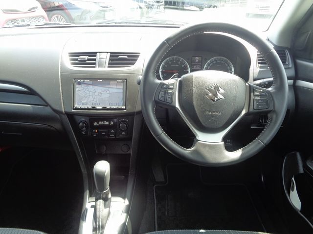 Suzuki SWIFT 2013-03 16759-1