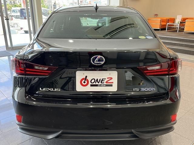 Lexus IS 2014-12 184842-14