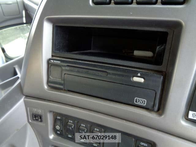 Nissan QUON 2008-11 283608-11
