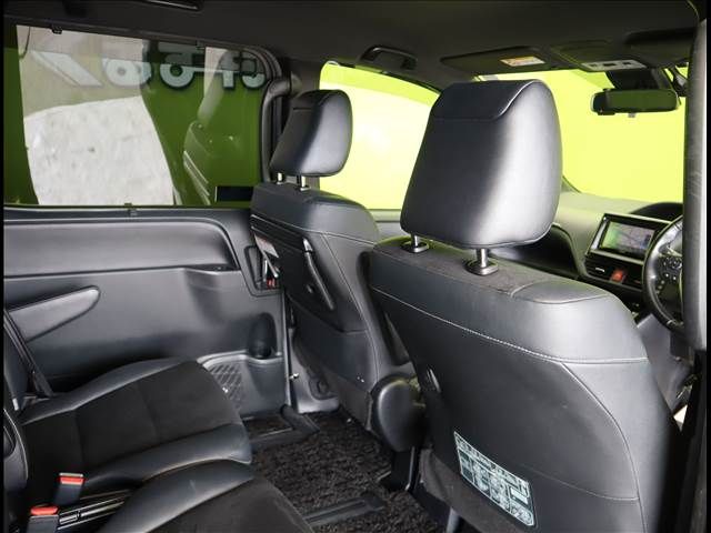 Toyota NOAH HYBRID 2018-11 9709-20