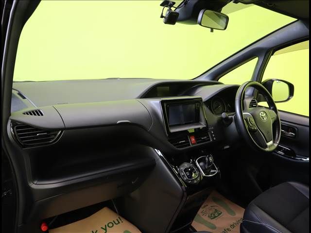 Toyota NOAH HYBRID 2018-11 9709-29