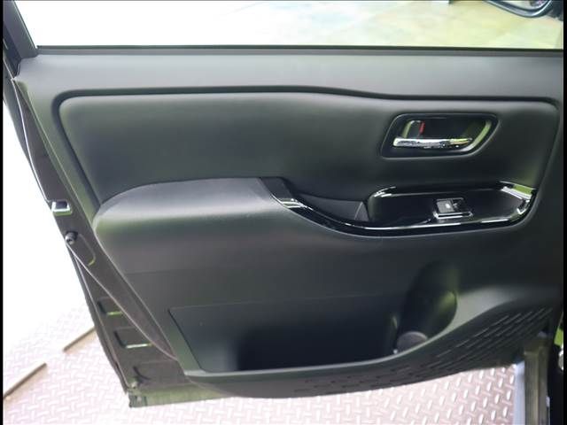 Toyota NOAH HYBRID 2018-11 9709-28