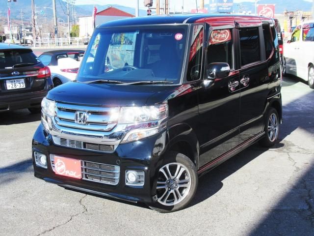 Honda N BOX CUSTOM 2017-02 186464-1