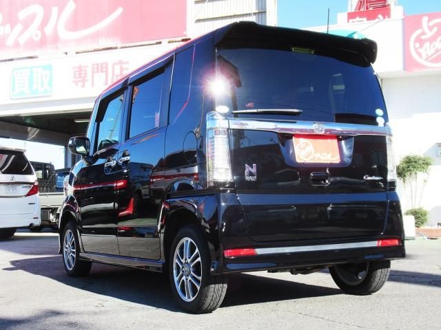 Honda N BOX CUSTOM 2017-02 186464-9