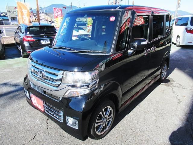 Honda N BOX CUSTOM 2017-02 186464-5