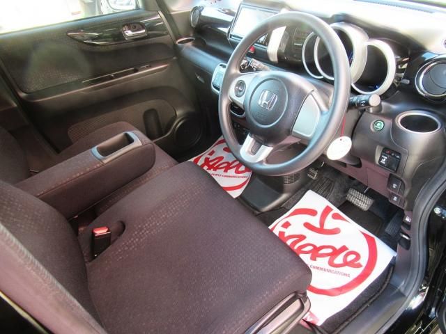 Honda N BOX CUSTOM 2017-02 186464-18