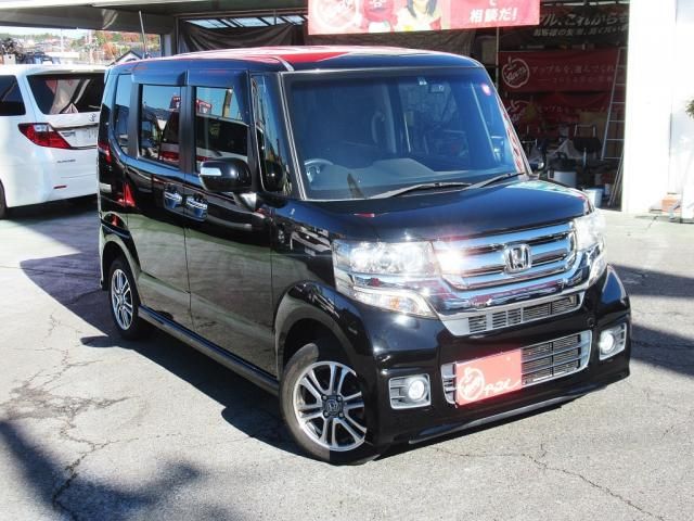 Honda N BOX CUSTOM 2017-02 186464-3