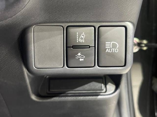 Toyota AQUA 2019-01 184664-4