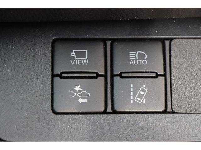 Toyota SIENTA 2018-11 183969-11
