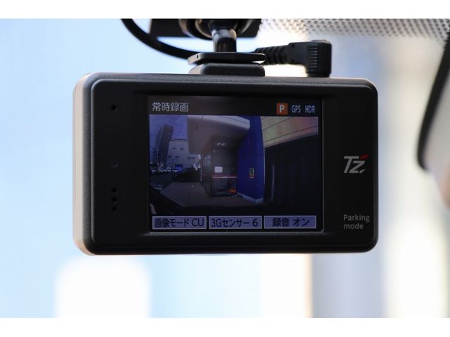 Toyota SIENTA 2018-11 183969-16