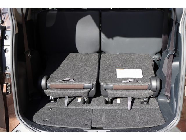 Toyota SIENTA 2018-11 183969-26