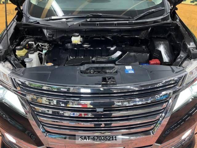 Nissan ELGRAND 2018-01 218136-18