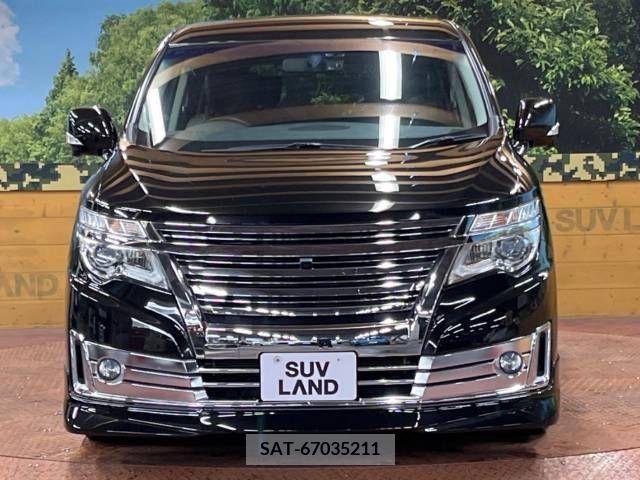 Nissan ELGRAND 2018-01 218136-15