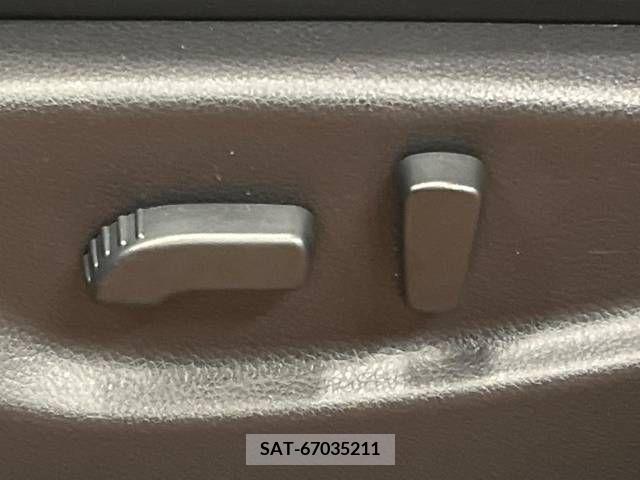 Nissan ELGRAND 2018-01 218136-5