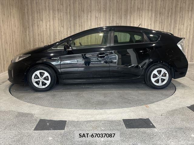Toyota PRIUS 2015-11 381284-19