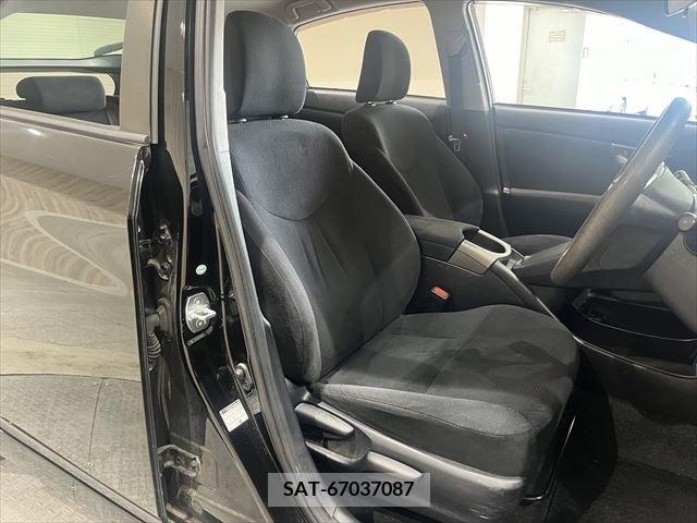 Toyota PRIUS 2015-11 381284-6