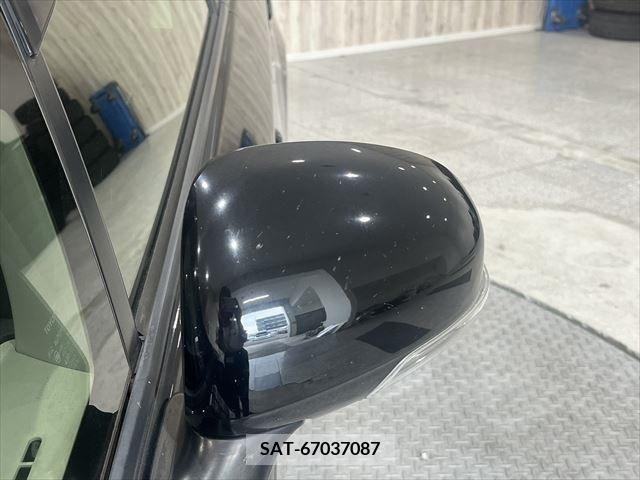 Toyota PRIUS 2015-11 381284-24