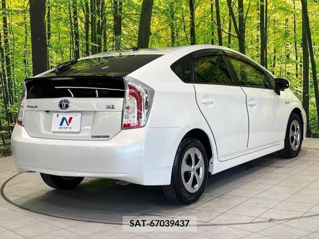 Toyota PRIUS 2015-10 366510-17