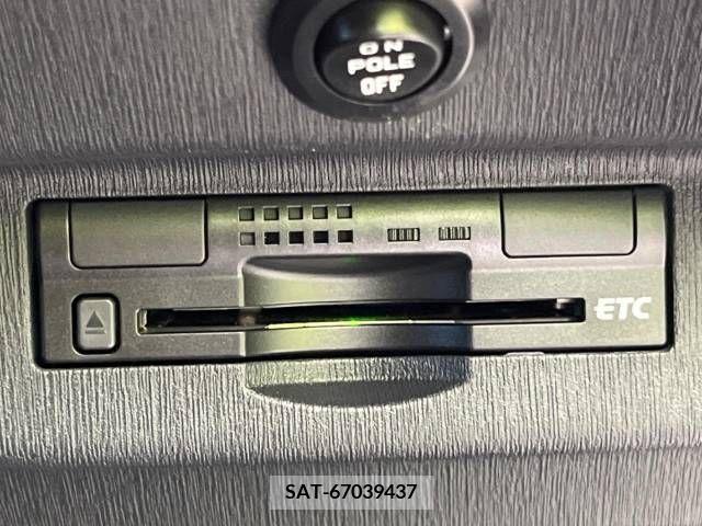 Toyota PRIUS 2015-10 366510-6