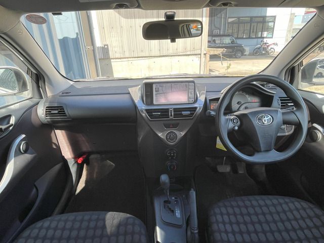 Toyota IQ 2010-09 21443-2