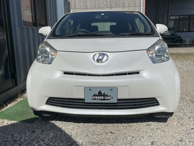Toyota IQ 2010-09 21443-8