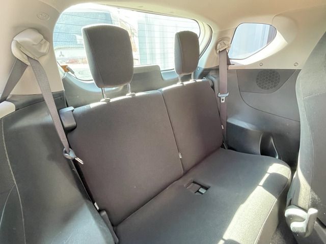 Toyota IQ 2010-09 21443-7