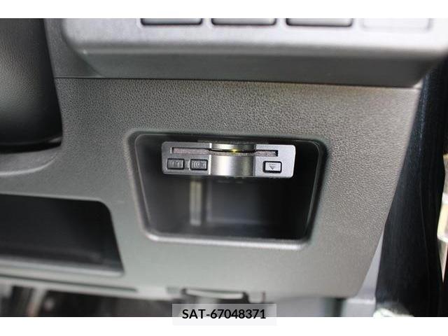 Daihatsu WAKE 2017-04 291059-4