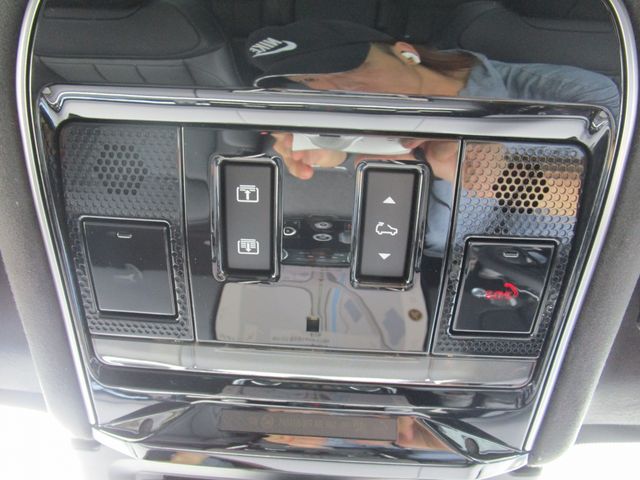 ROVER RANGE ROVER 2023-05 4478-26