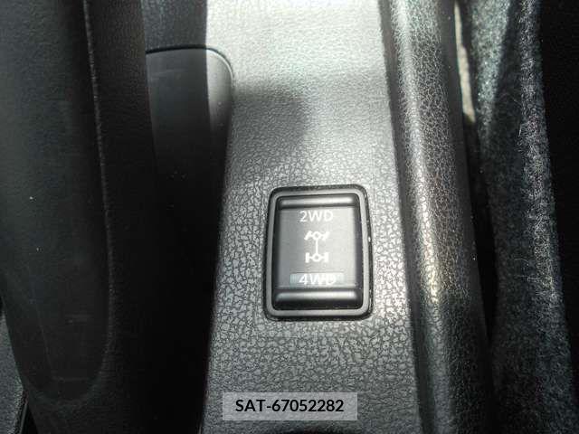 Nissan NOTE 2017-06 203940-10