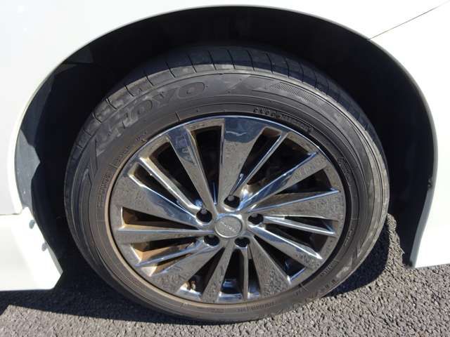 Nissan ELGRAND 2017-03 18827-14