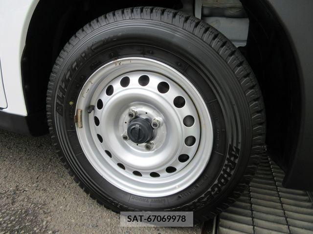 Nissan AD VAN 2021-06 353181-18