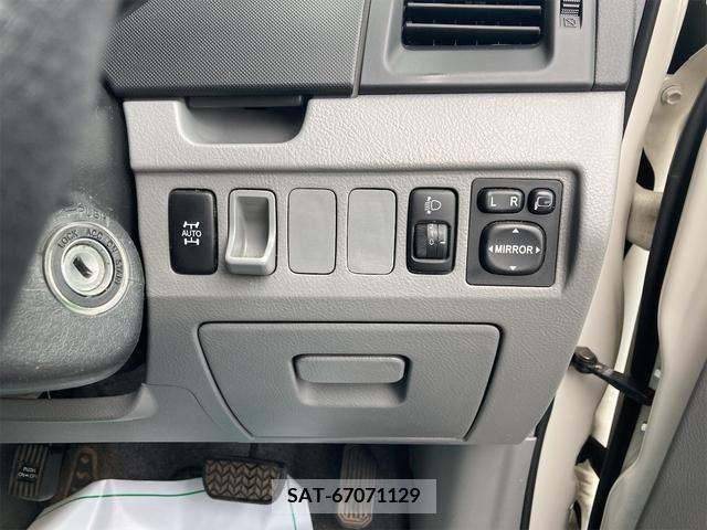 Toyota VOXY 2005-07 201057-8