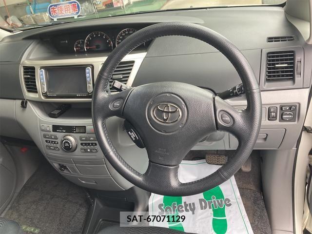 Toyota VOXY 2005-07 201057-7