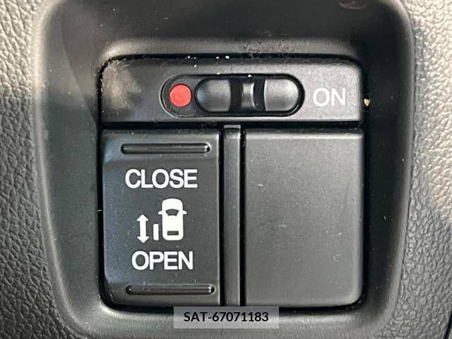 Honda N BOX 2014-02 278637-2