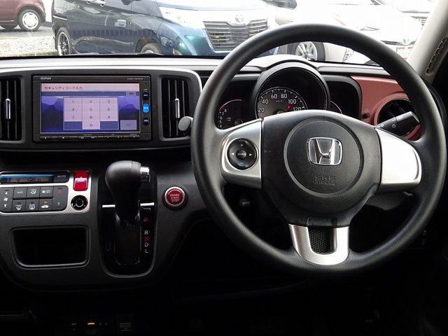 Honda N-ONE 2017-06 12073-16